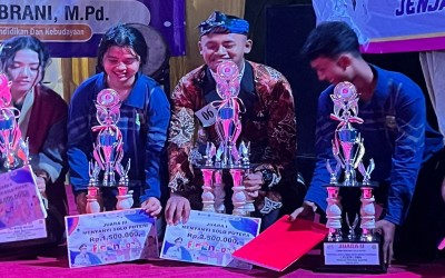 SISWA SMAN 3 Rangkasbitung Juara 1 Solo Vokal FLS2N Tingkat Provinsi